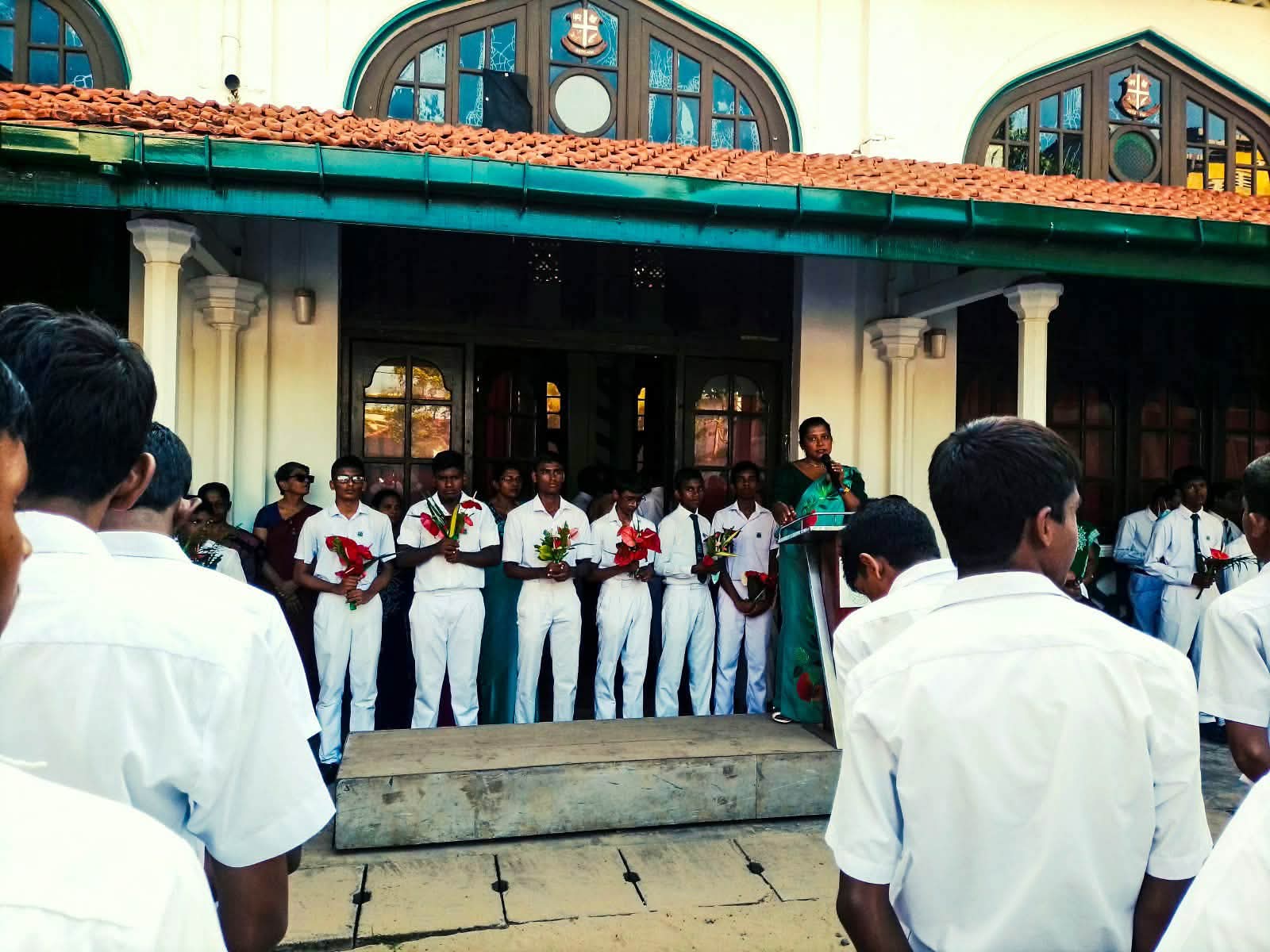 The moment that children pay their  gratitude on Teacher's day celebration 2026